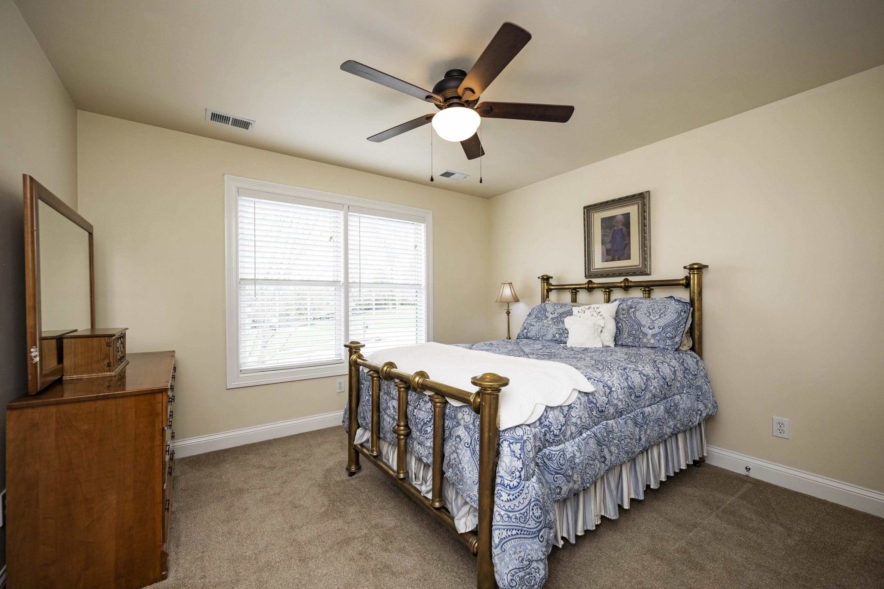 Richmond, Kentucky 40475, United States, 4 Bedrooms Bedrooms, ,3 BathroomsBathrooms,Residential,Active,99574