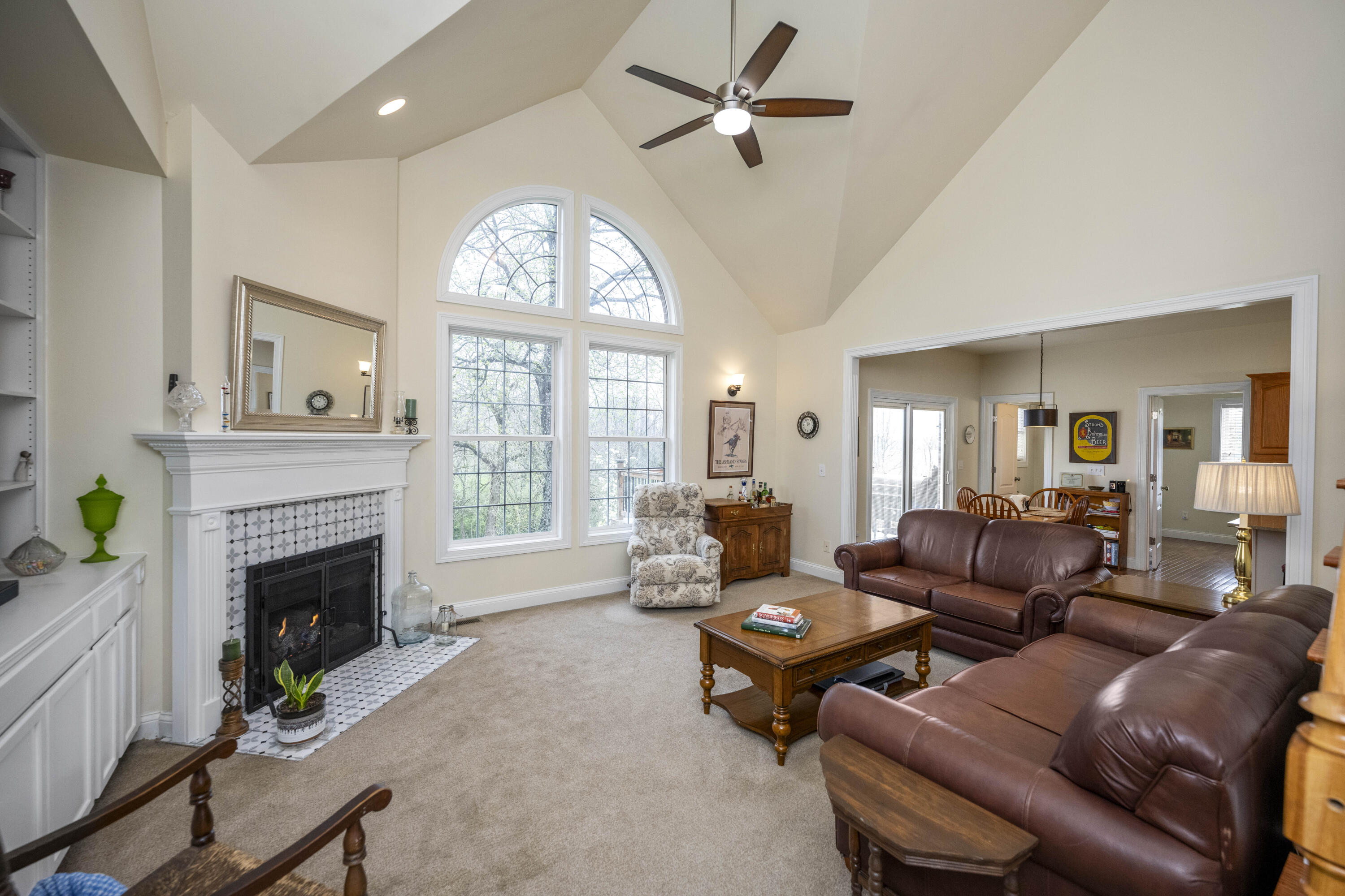 Richmond, Kentucky 40475, United States, 4 Bedrooms Bedrooms, ,3 BathroomsBathrooms,Residential,Active,99574