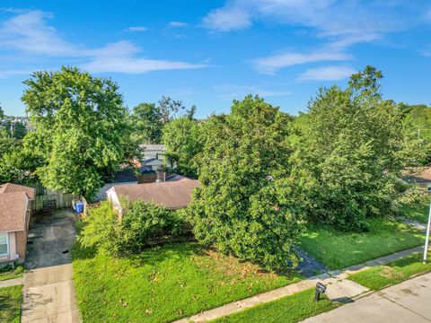 Photo of 381 Chamberlain Drive, Lexington, KY 40517 (MLS # 25017858)