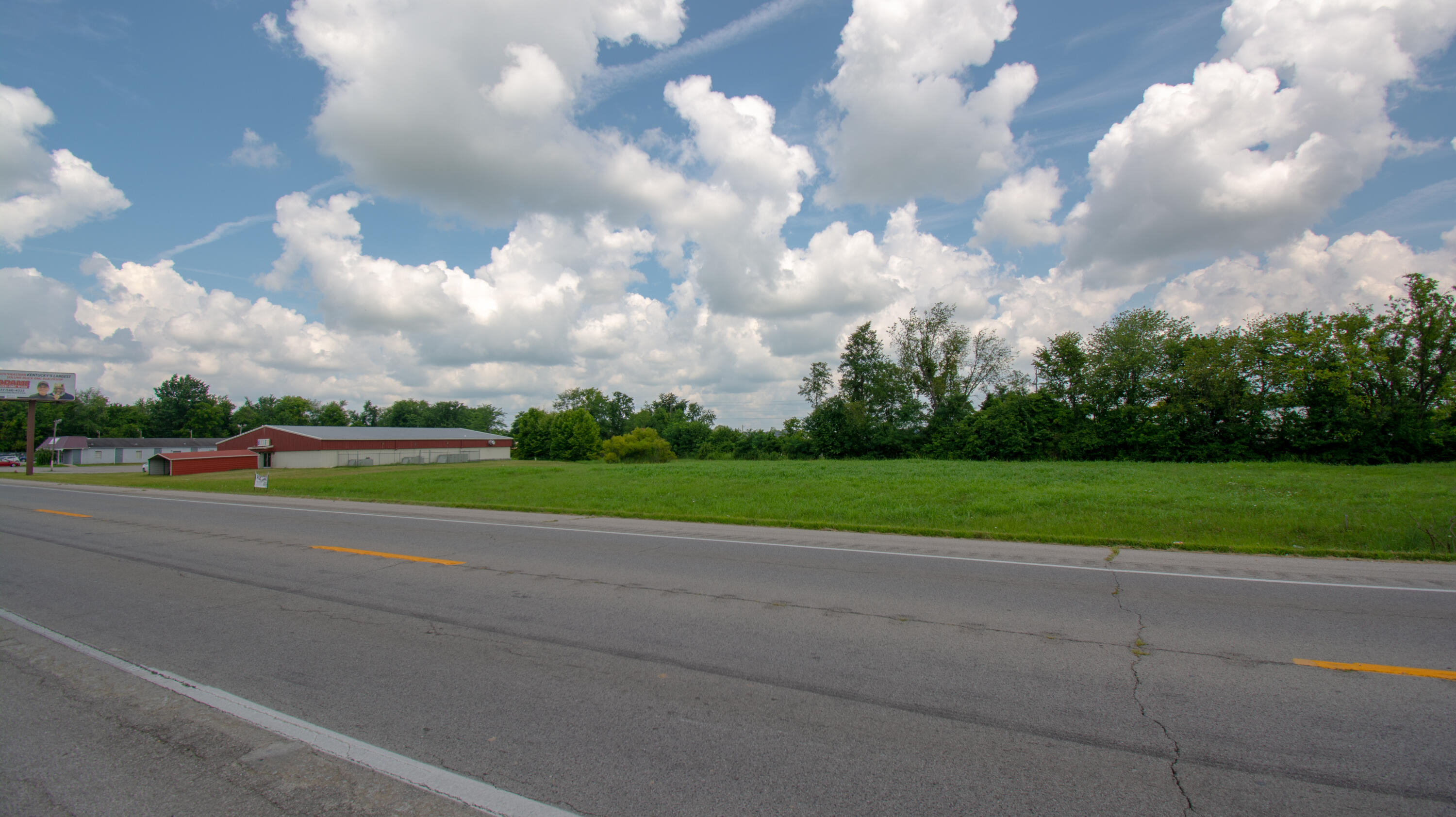 Richmond, Kentucky 40475, United States, ,Commercial,Active,181057