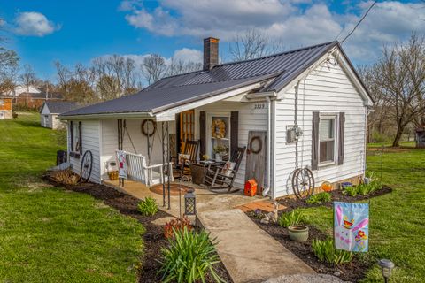 MLS: 25006955
