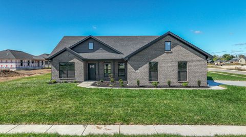 Photo of 913 Seminole Trail, Richmond, KY 40475 (MLS # 25019305)