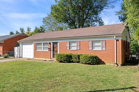 Photo of 1029 Birch Drive, Lexington, KY 40511 (MLS # 25503521)