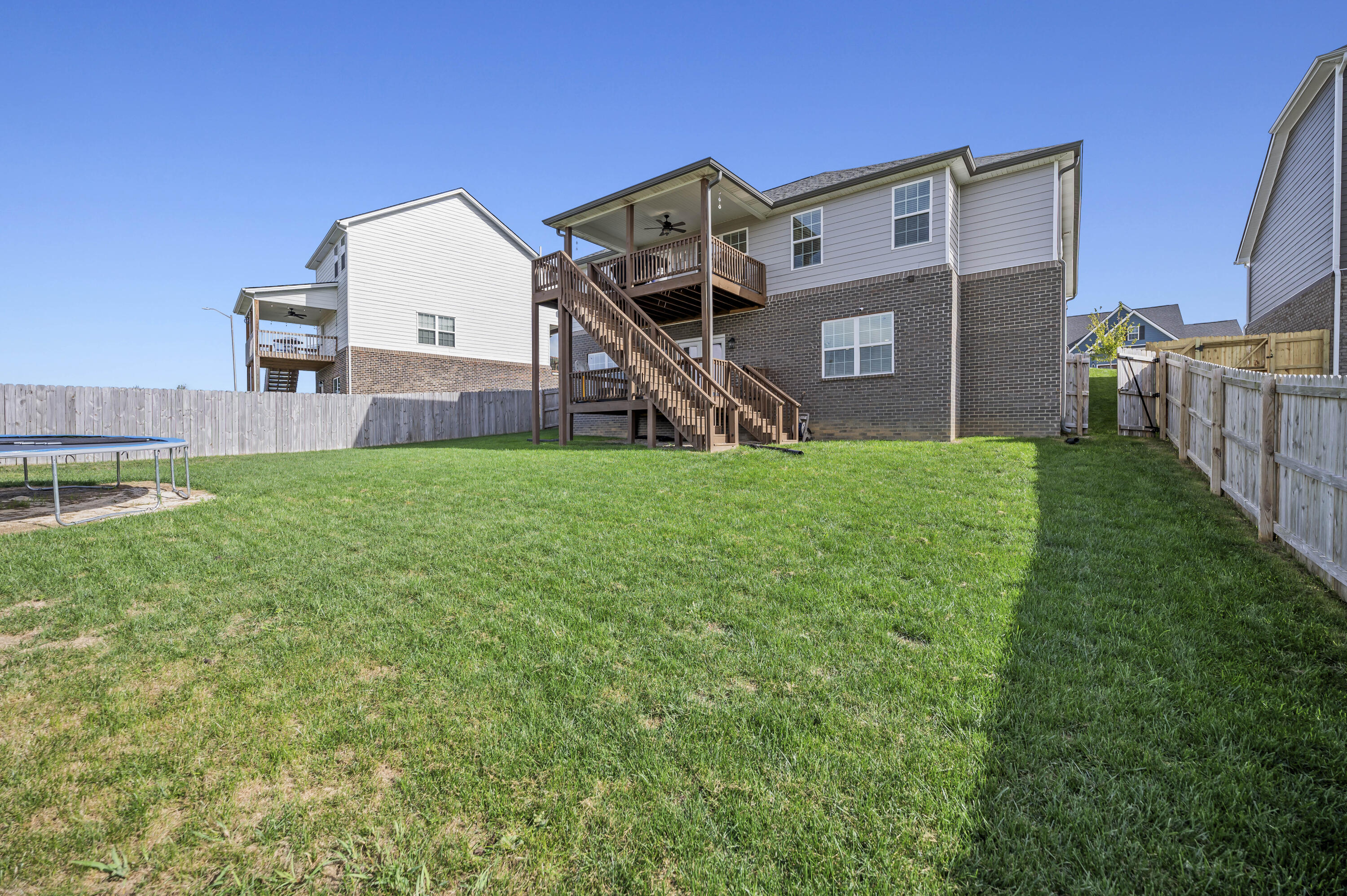 Richmond, Kentucky 40475, United States, 4 Bedrooms Bedrooms, ,3 BathroomsBathrooms,Residential,Active,230129