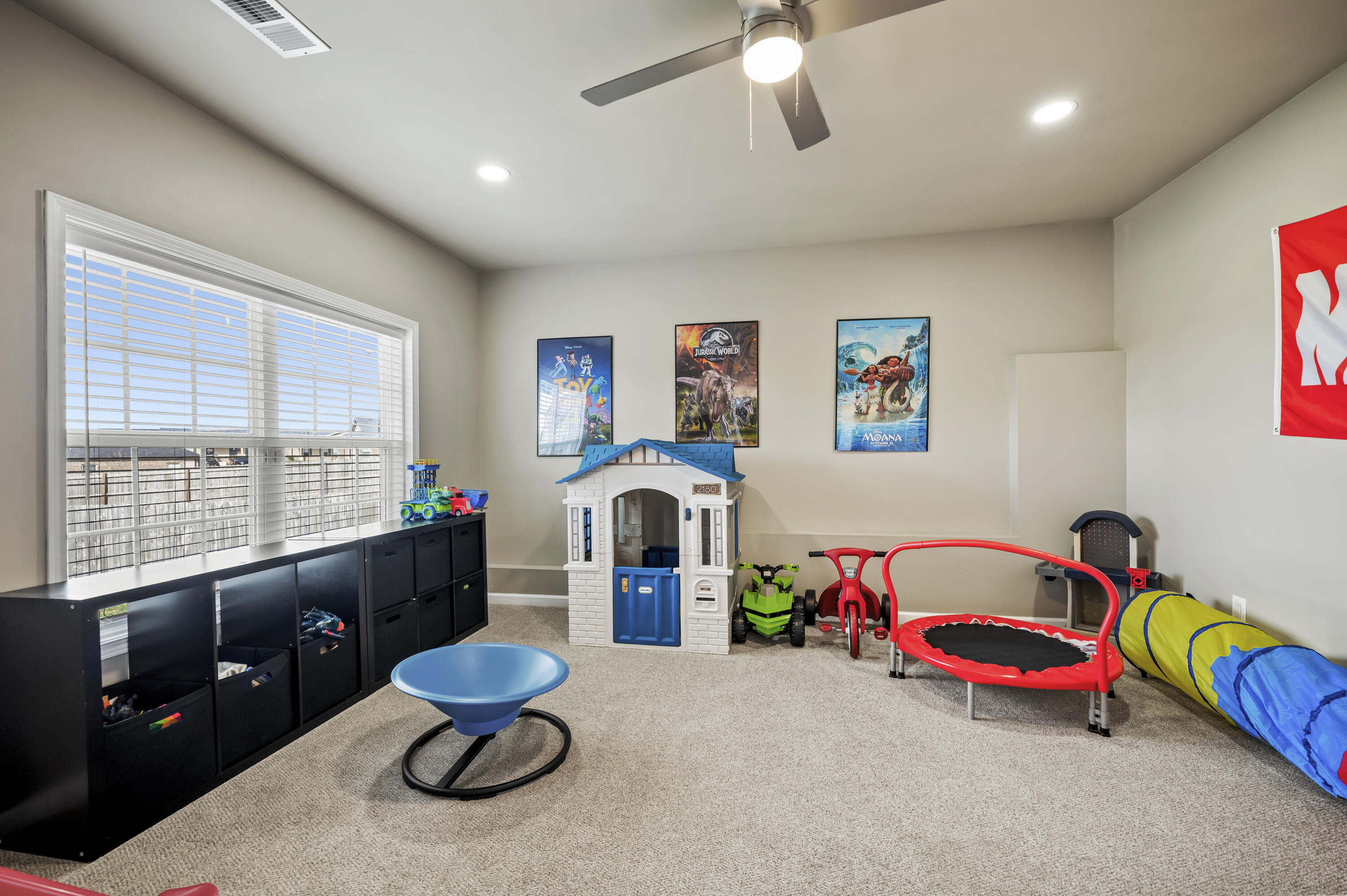 Richmond, Kentucky 40475, United States, 4 Bedrooms Bedrooms, ,3 BathroomsBathrooms,Residential,Active,230129