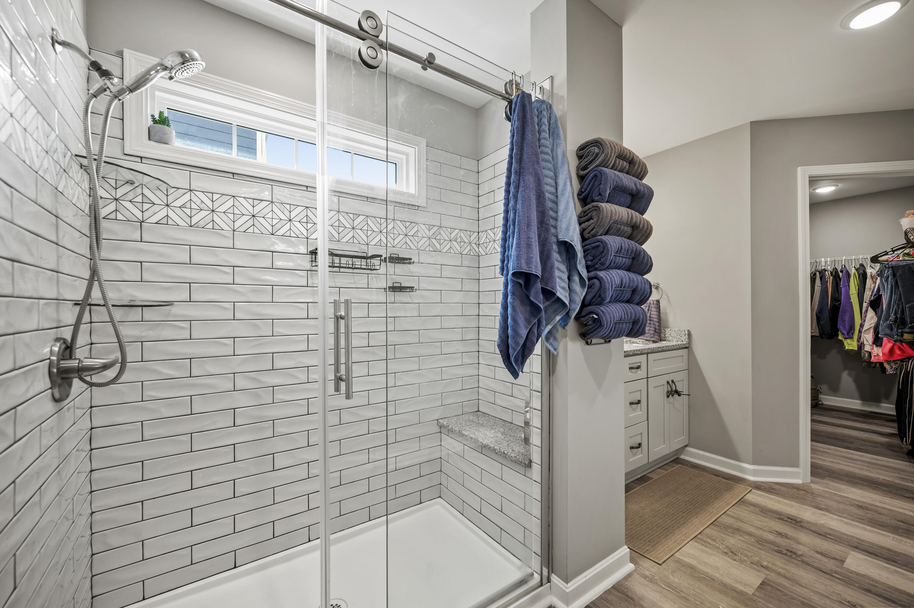 Richmond, Kentucky 40475, United States, 4 Bedrooms Bedrooms, ,3 BathroomsBathrooms,Residential,Active,230129