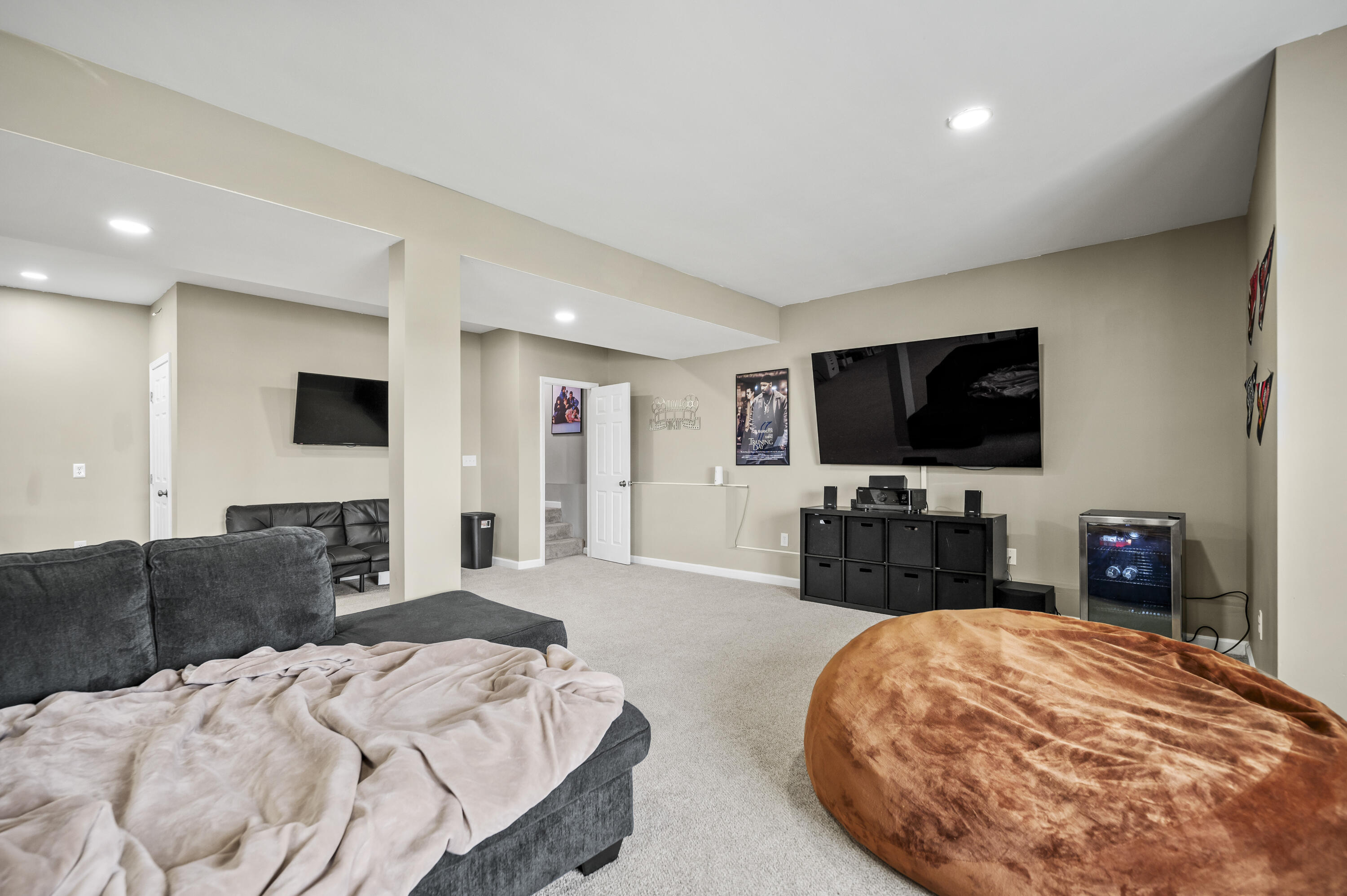 Richmond, Kentucky 40475, United States, 4 Bedrooms Bedrooms, ,3 BathroomsBathrooms,Residential,Active,230129