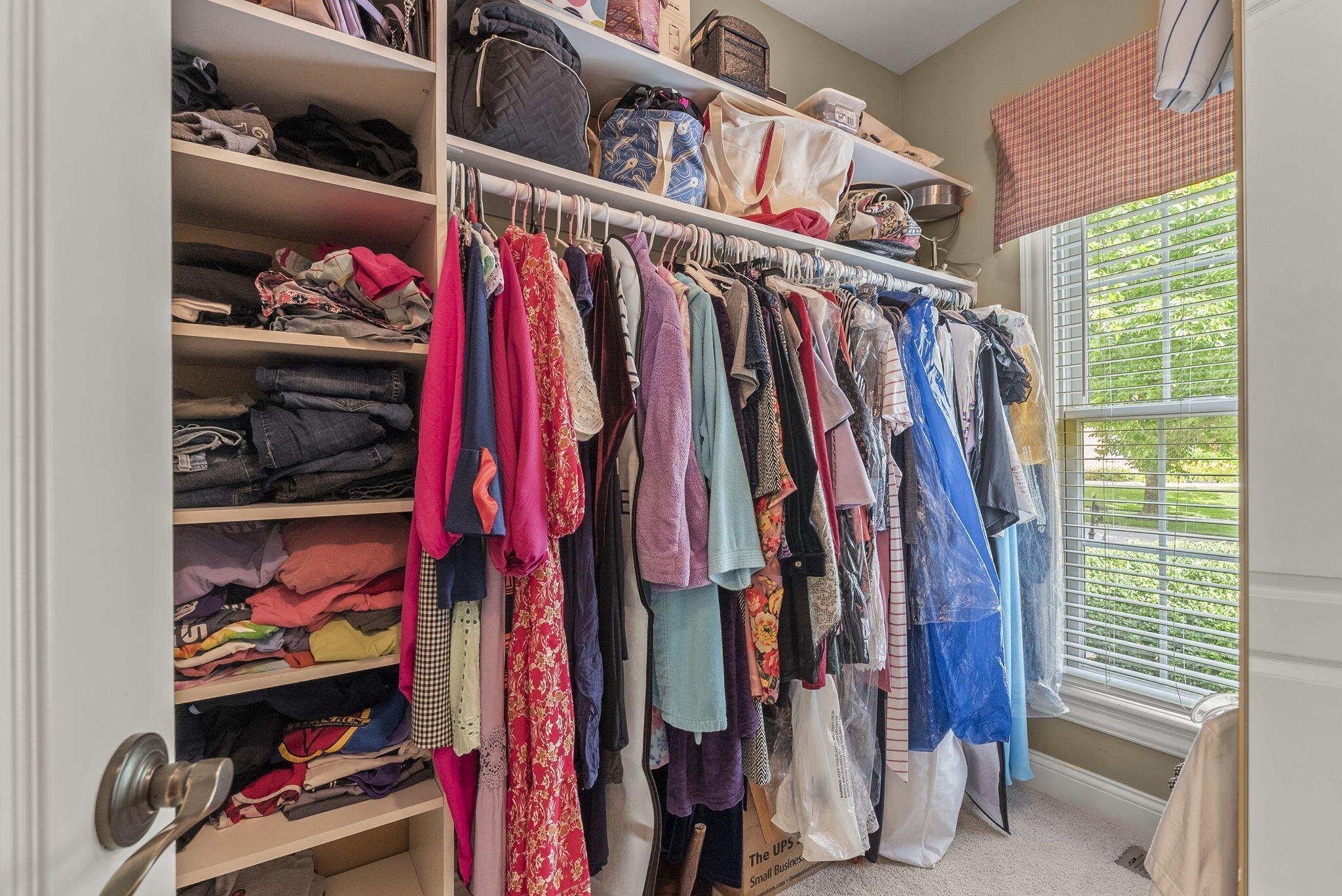 Lexington, Kentucky 40509, United States, 5 Bedrooms Bedrooms, ,5 BathroomsBathrooms,Residential,Active,165956