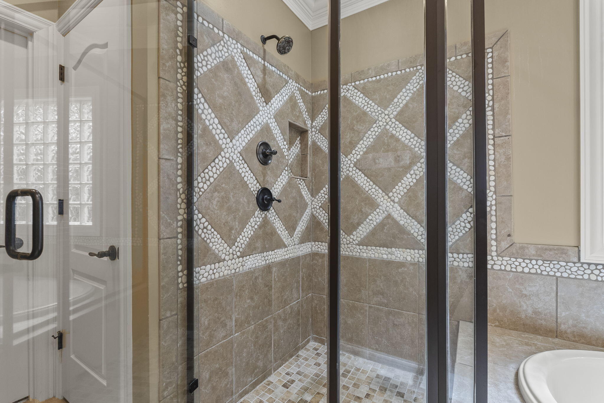 Lexington, Kentucky 40509, United States, 5 Bedrooms Bedrooms, ,5 BathroomsBathrooms,Residential,Active,165956