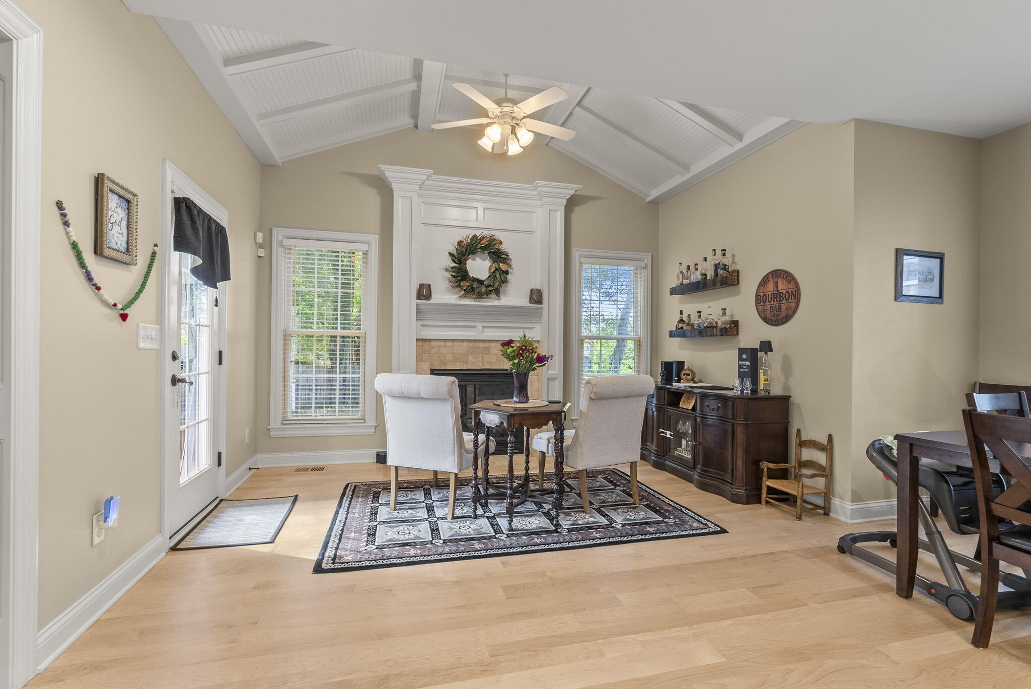 Lexington, Kentucky 40509, United States, 5 Bedrooms Bedrooms, ,5 BathroomsBathrooms,Residential,Active,165956