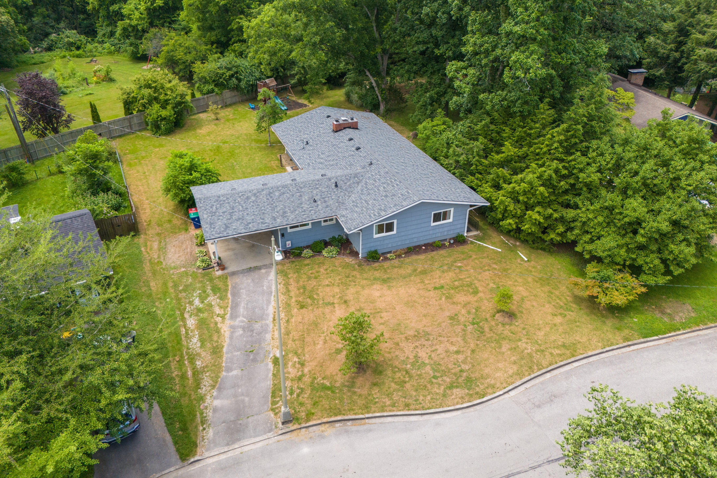 Berea, Kentucky 40403, United States, 3 Bedrooms Bedrooms, ,3 BathroomsBathrooms,Residential,Active,160864