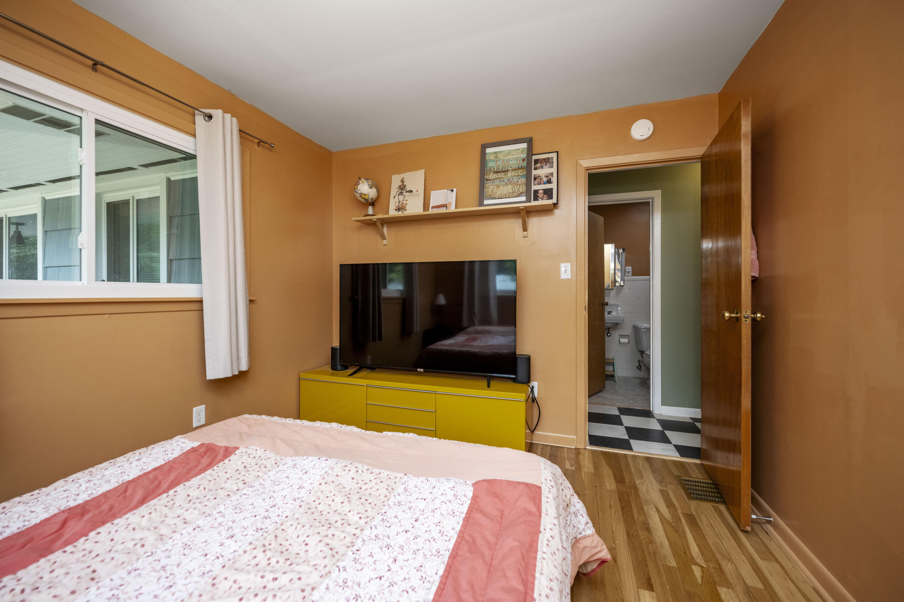 Berea, Kentucky 40403, United States, 3 Bedrooms Bedrooms, ,3 BathroomsBathrooms,Residential,Active,160864