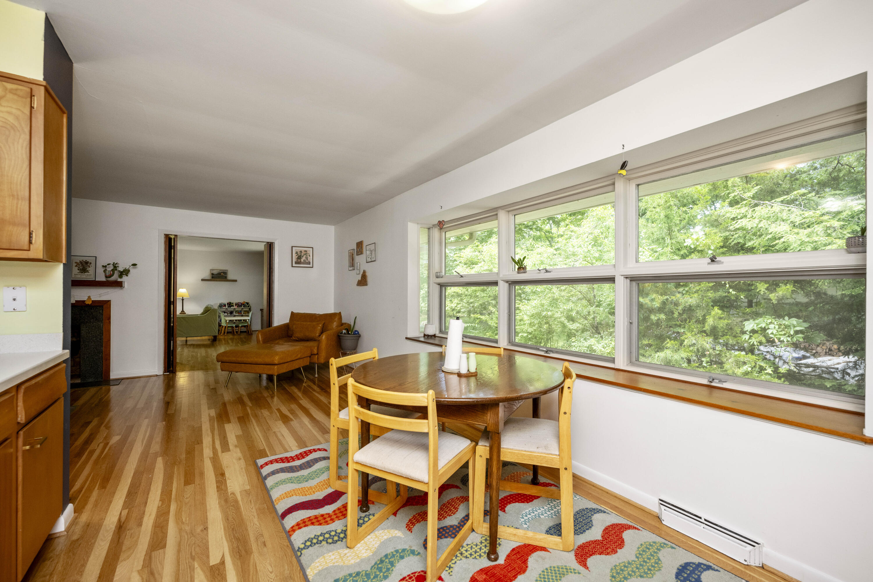 Berea, Kentucky 40403, United States, 3 Bedrooms Bedrooms, ,3 BathroomsBathrooms,Residential,Active,160864