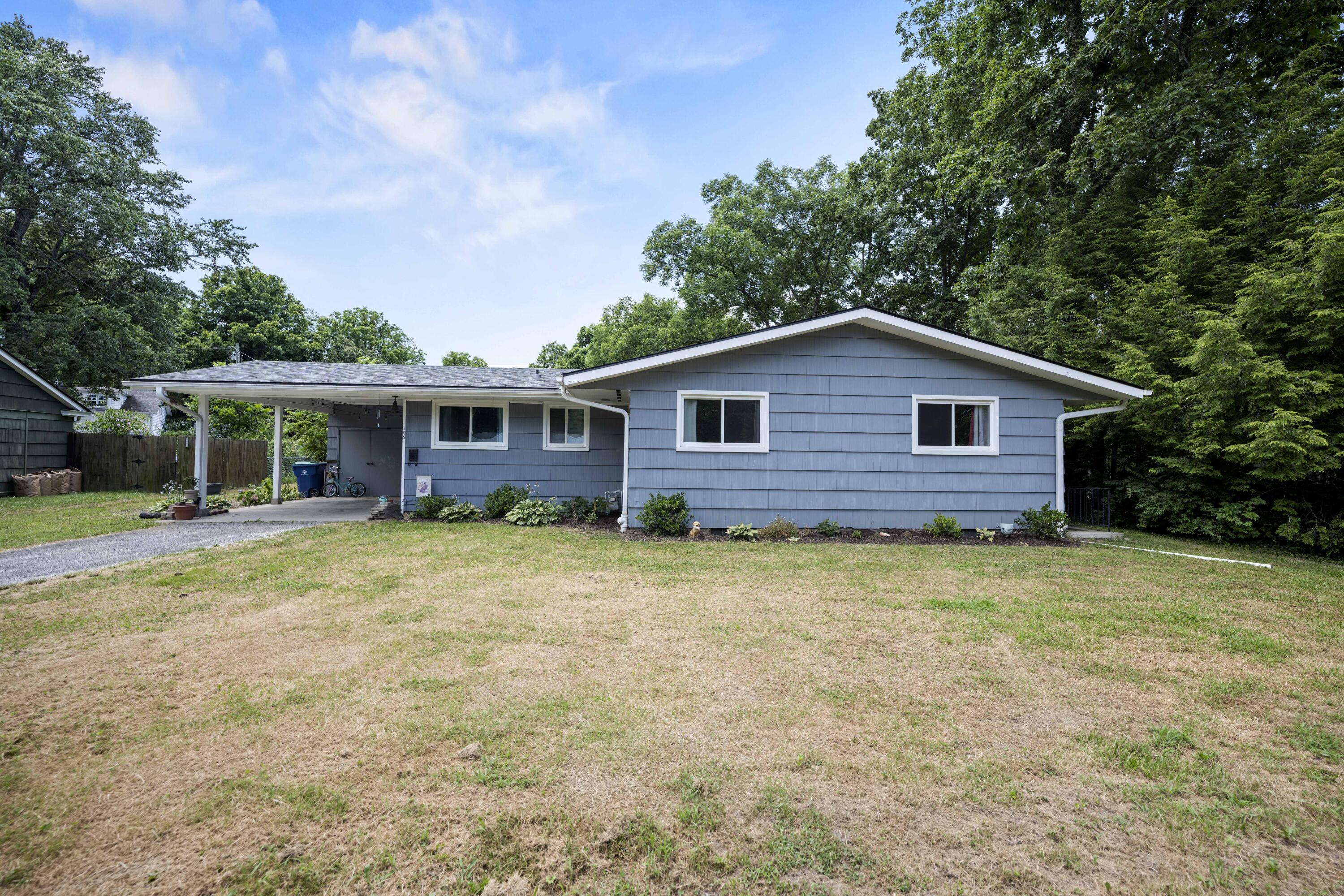 Berea, Kentucky 40403, United States, 3 Bedrooms Bedrooms, ,3 BathroomsBathrooms,Residential,Active,160864 Berea, Kentucky 40403, United States, 3 Bedrooms Bedrooms, ,3 BathroomsBathrooms,Residential,Active,160864