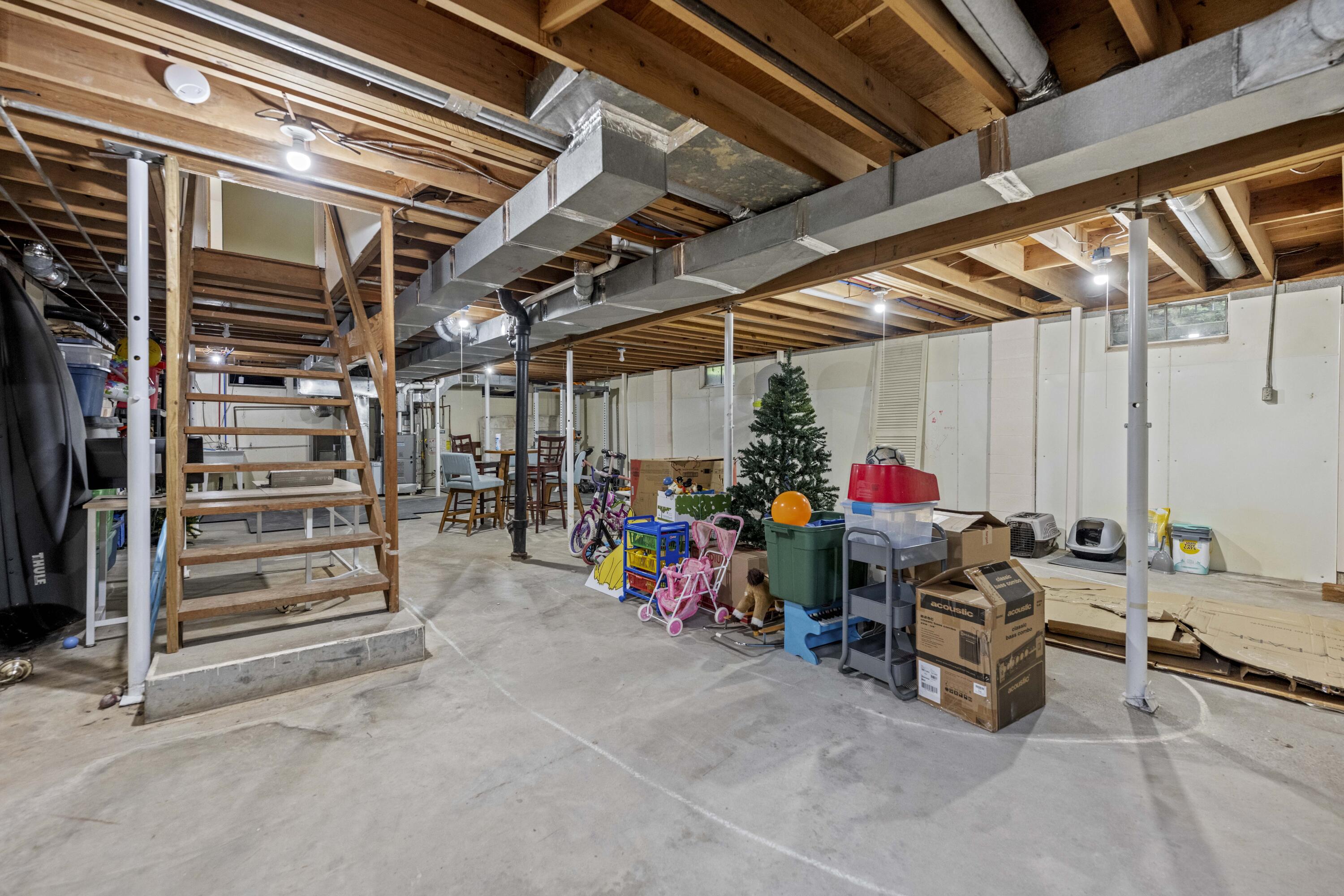 Berea, Kentucky 40403, United States, 3 Bedrooms Bedrooms, ,3 BathroomsBathrooms,Residential,Active,160864