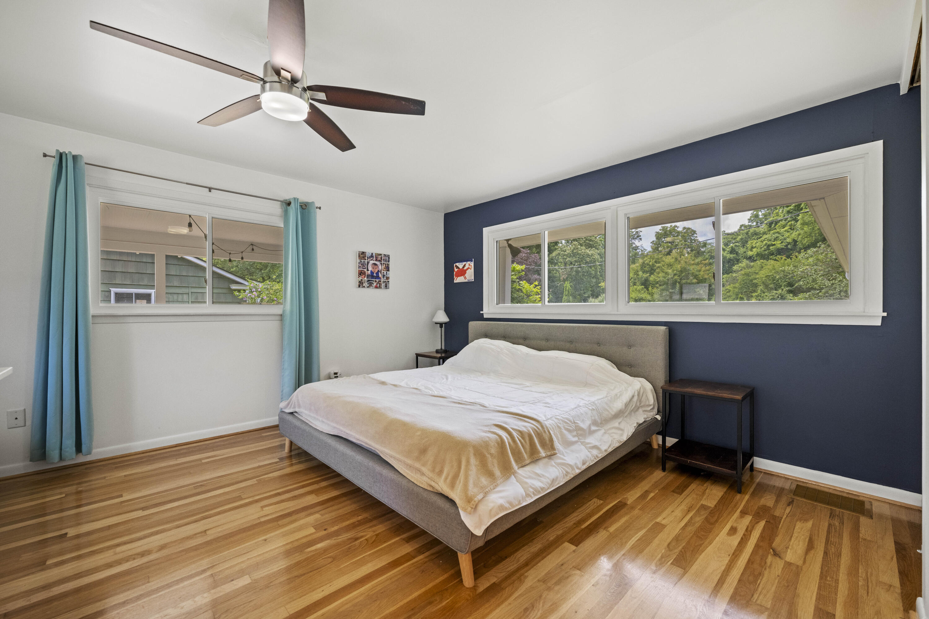 Berea, Kentucky 40403, United States, 3 Bedrooms Bedrooms, ,3 BathroomsBathrooms,Residential,Active,160864