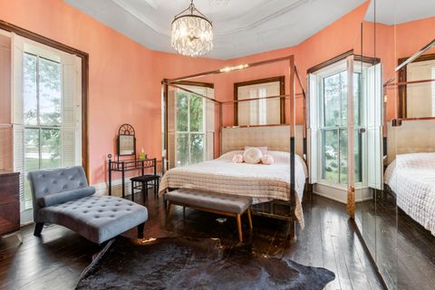 Photo of 302 Broadway, Nicholasville, KY 40356 (MLS # 25017323)