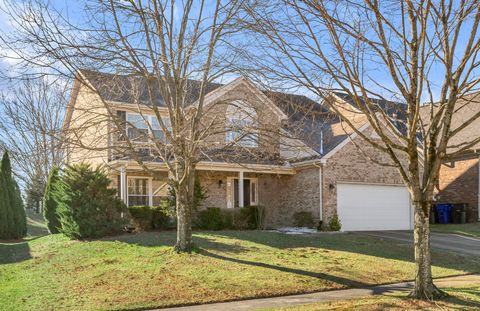 Photo of 2204 Burns Court, Lexington, KY 40513 (MLS # 26001040)