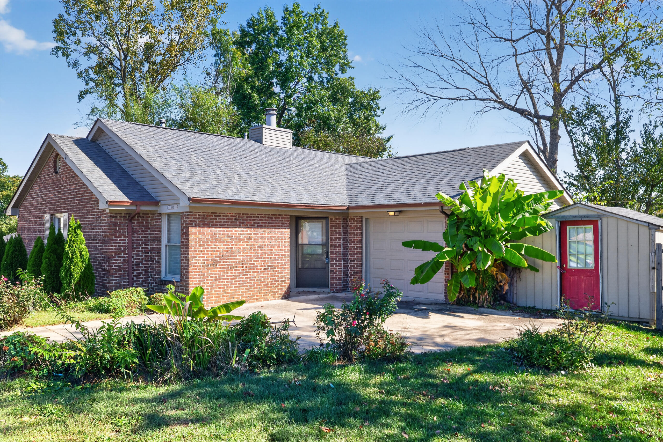 1641 Crossen Way