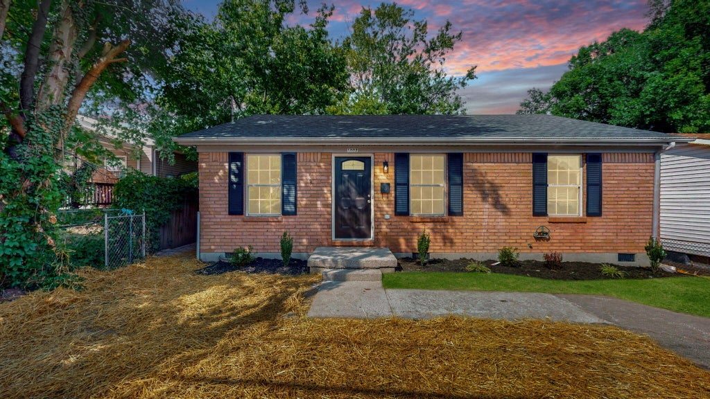 Photo of 1007 Linden Street, Richmond, KY 40475 (MLS # 26025546)