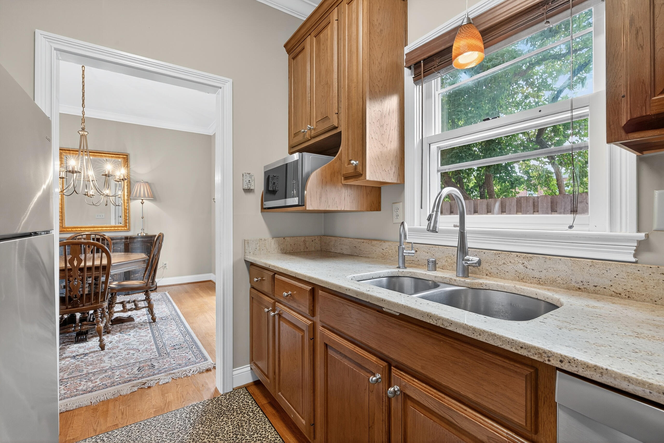 Lexington, Kentucky 40502, United States, 2 Bedrooms Bedrooms, ,3 BathroomsBathrooms,Residential,Active,240794