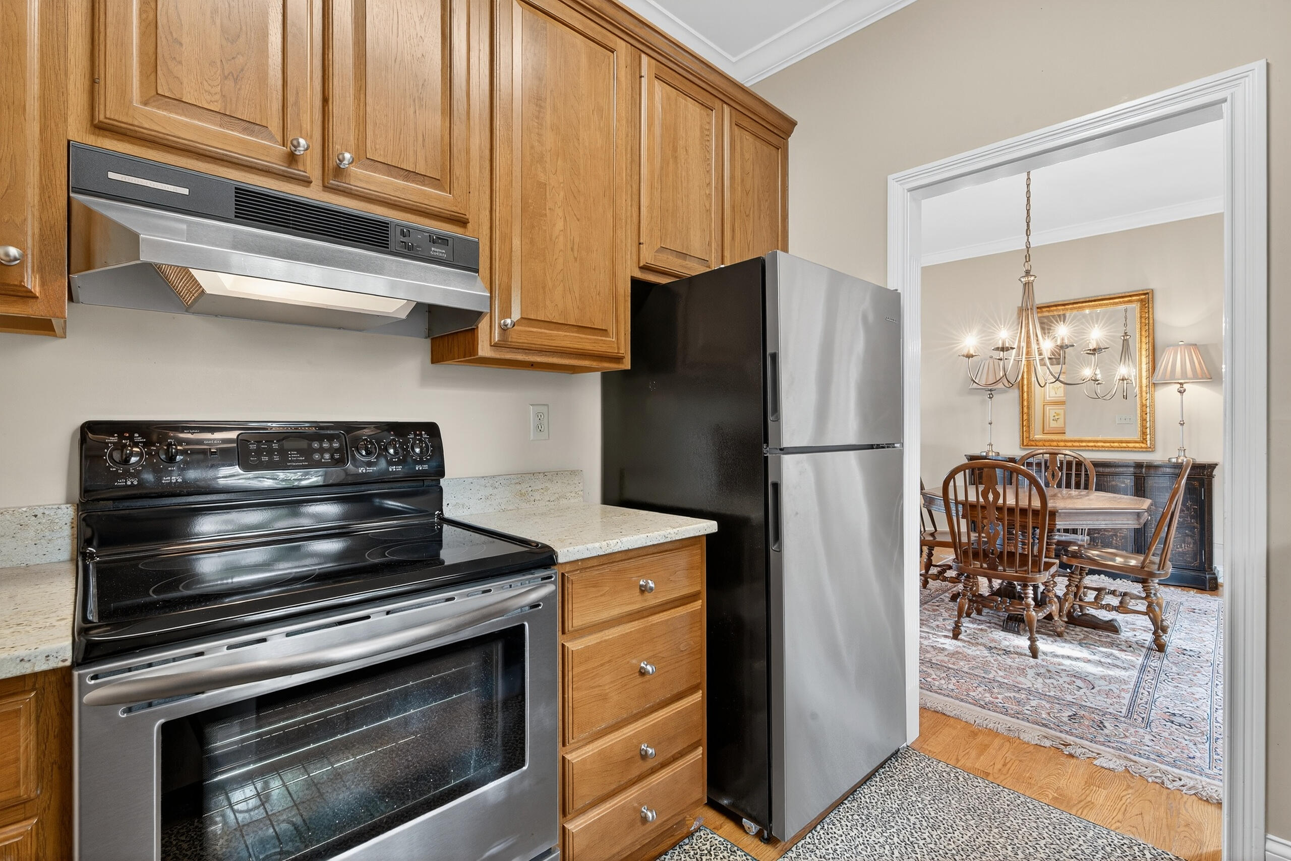 Lexington, Kentucky 40502, United States, 2 Bedrooms Bedrooms, ,3 BathroomsBathrooms,Residential,Active,240794