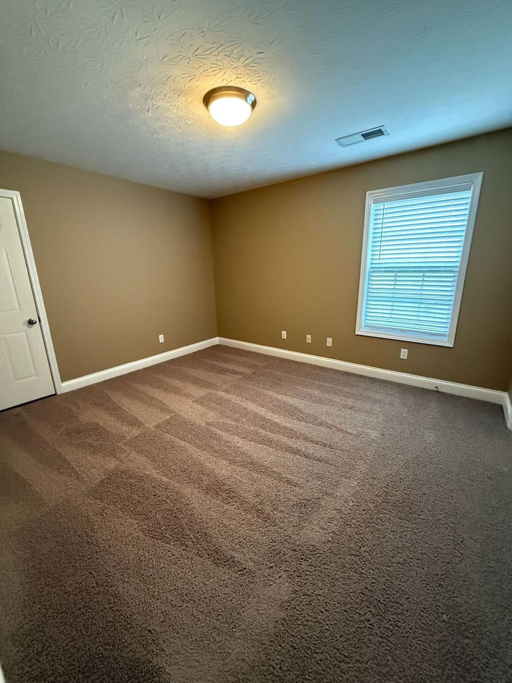 Photo of 2336 Merluna Drive, Lexington, KY 40511 (MLS # 25505314)