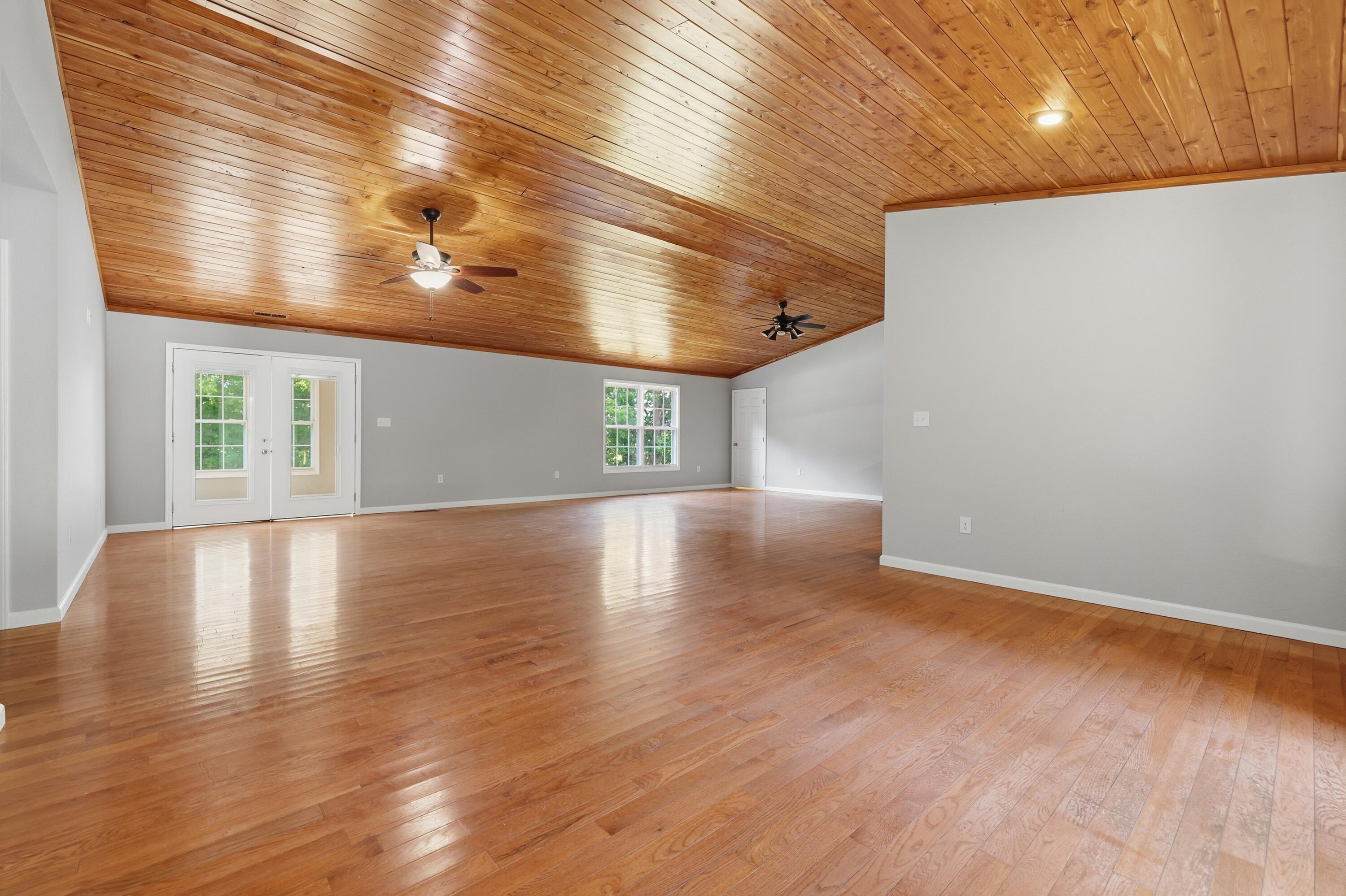 3565 Mayfield Highway