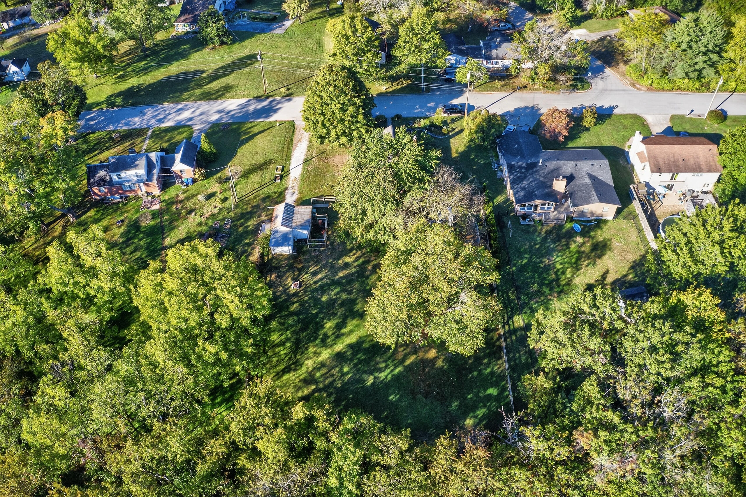 Berea, Kentucky 40403, United States, 3 Bedrooms Bedrooms, ,1 BathroomBathrooms,Residential,Active,241653