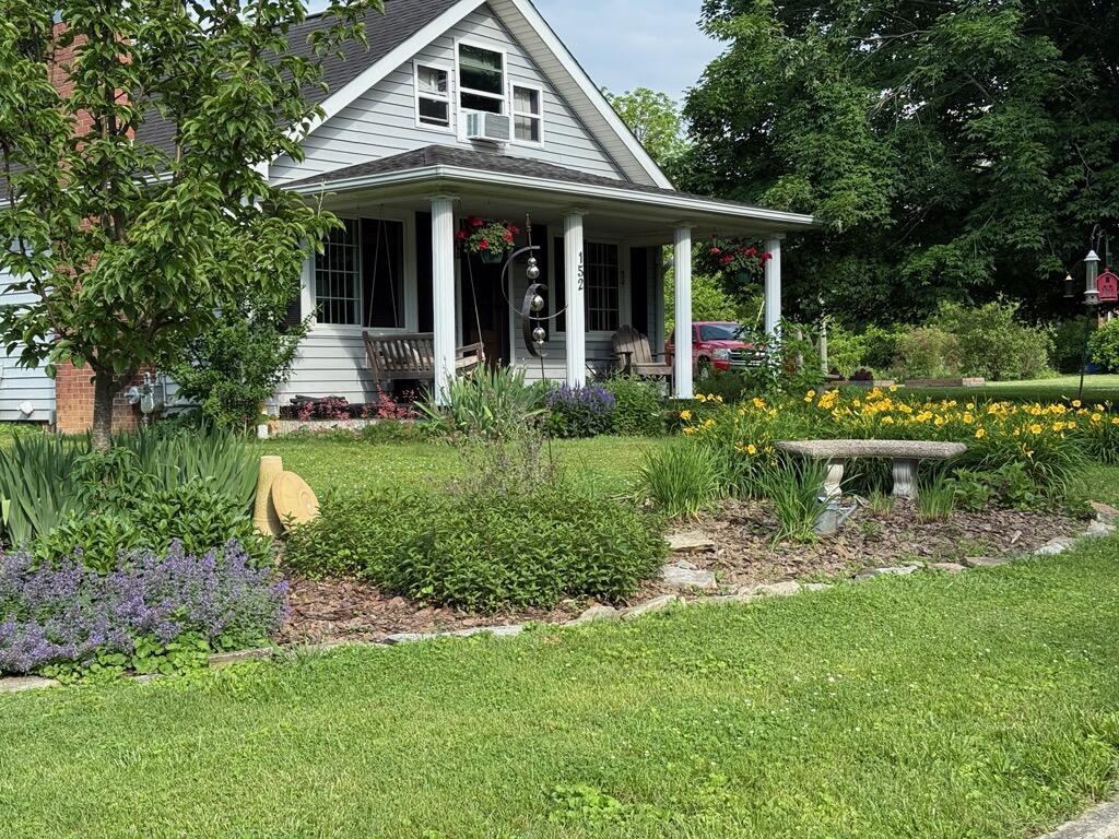 Berea, Kentucky 40403, United States, 3 Bedrooms Bedrooms, ,1 BathroomBathrooms,Residential,Active,241653