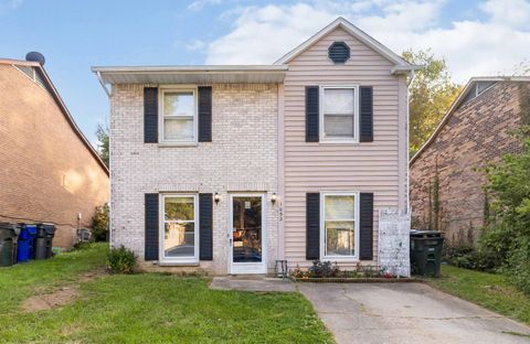 Photo of 1052 Tatesbrook Drive, Lexington, KY 40517 (MLS # 25503893)