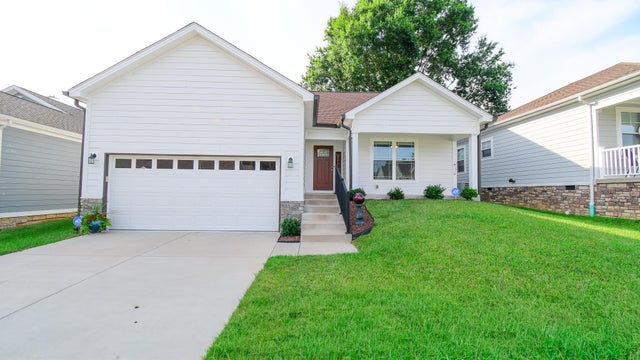 1009 Silver Leaf Drive