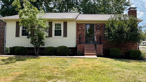 Photo of 1416 Jocasta Drive, Lexington, KY 40517 (MLS # 25500433)