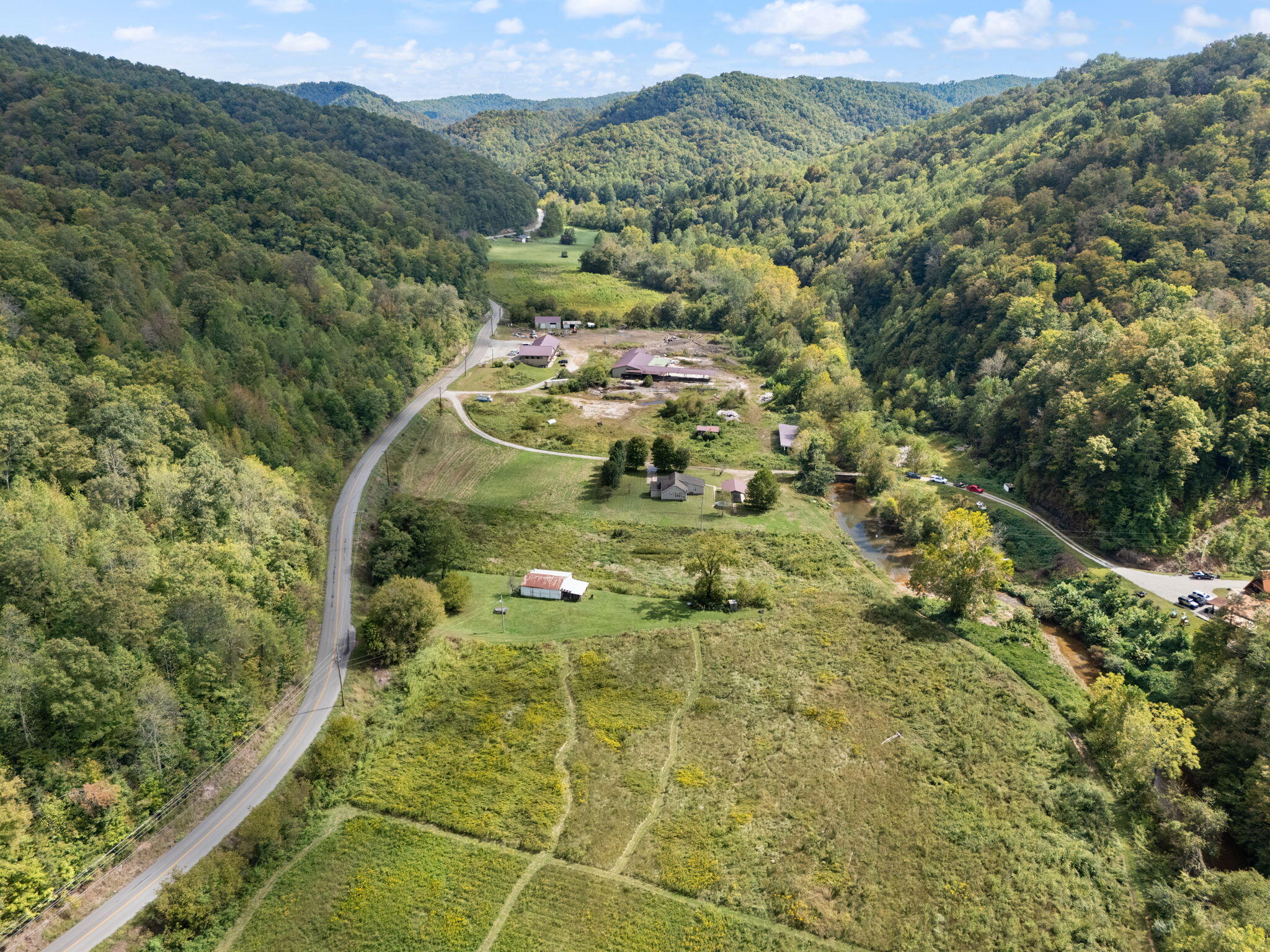 Oneida, Kentucky 40972, United States, 3 Bedrooms Bedrooms, ,2 BathroomsBathrooms,Residential,Active,220058