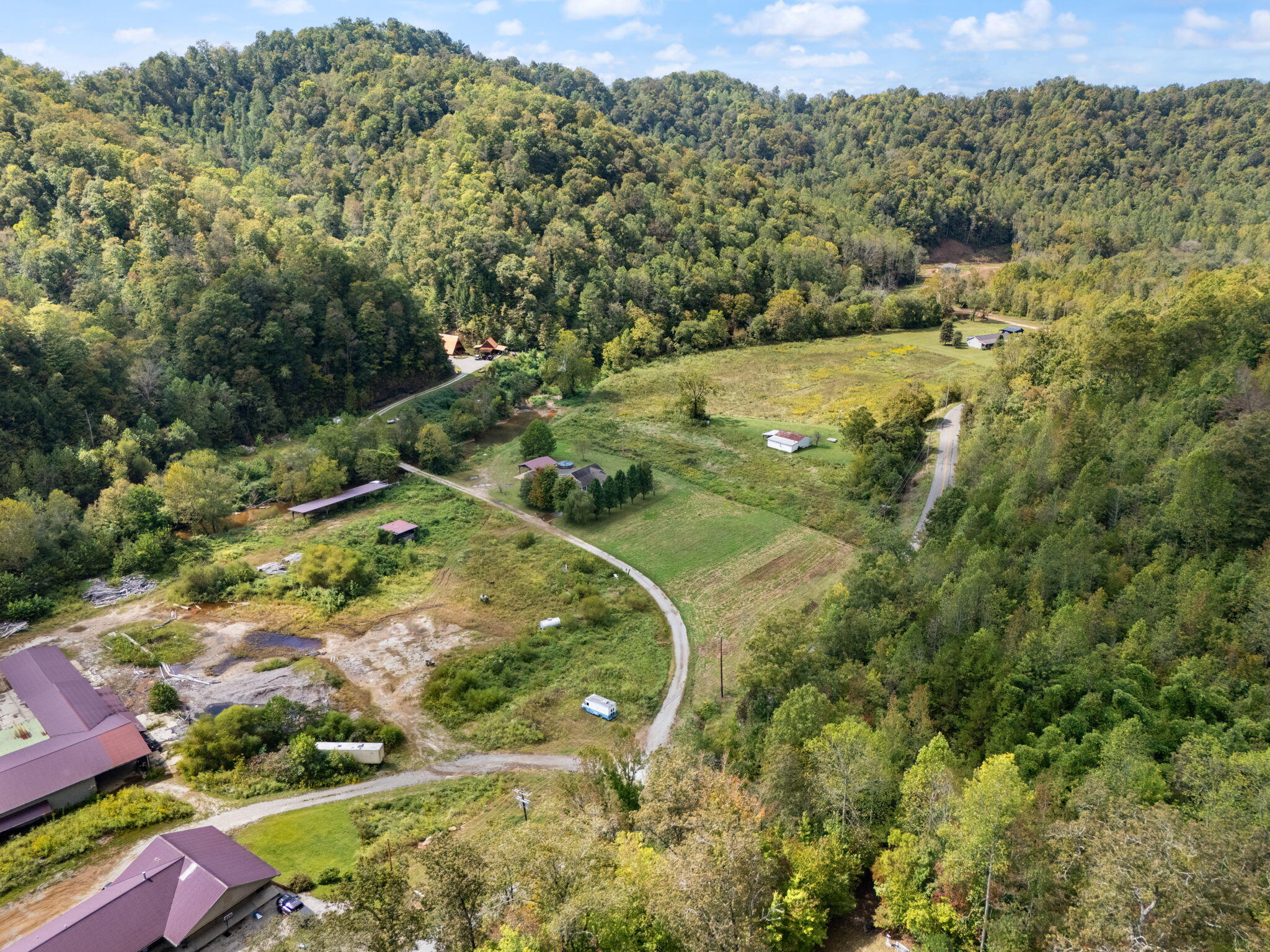 Oneida, Kentucky 40972, United States, 3 Bedrooms Bedrooms, ,2 BathroomsBathrooms,Residential,Active,220058