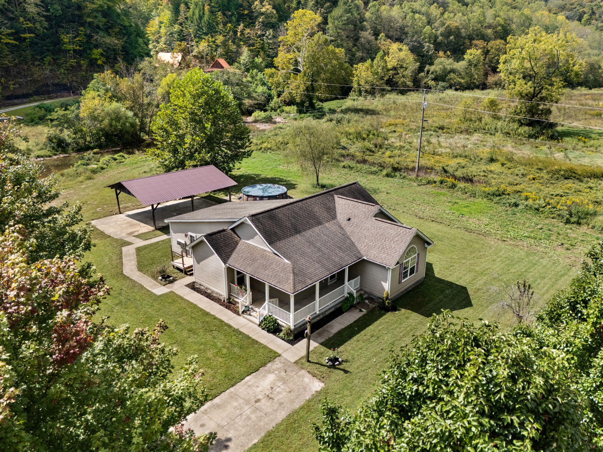 Oneida, Kentucky 40972, United States, 3 Bedrooms Bedrooms, ,2 BathroomsBathrooms,Residential,Active,220058