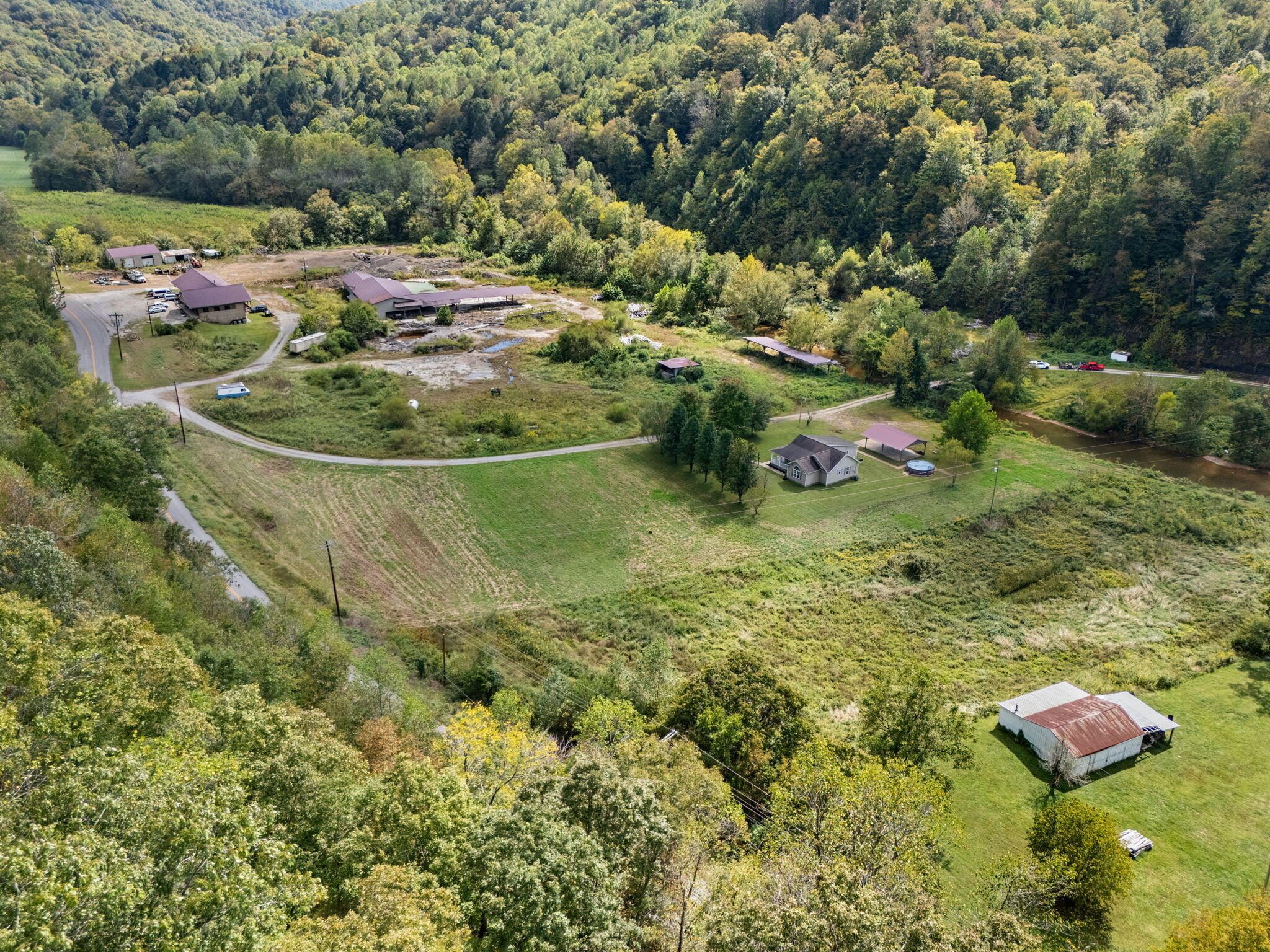 Oneida, Kentucky 40972, United States, 3 Bedrooms Bedrooms, ,2 BathroomsBathrooms,Residential,Active,220058