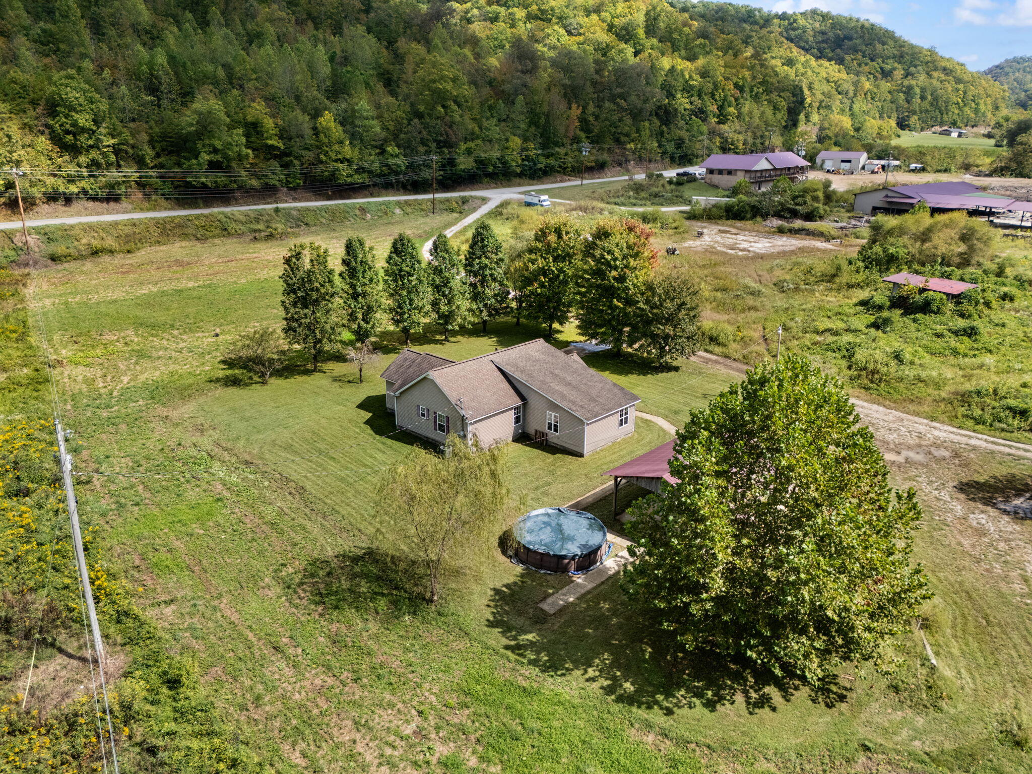 Oneida, Kentucky 40972, United States, 3 Bedrooms Bedrooms, ,2 BathroomsBathrooms,Residential,Active,220058