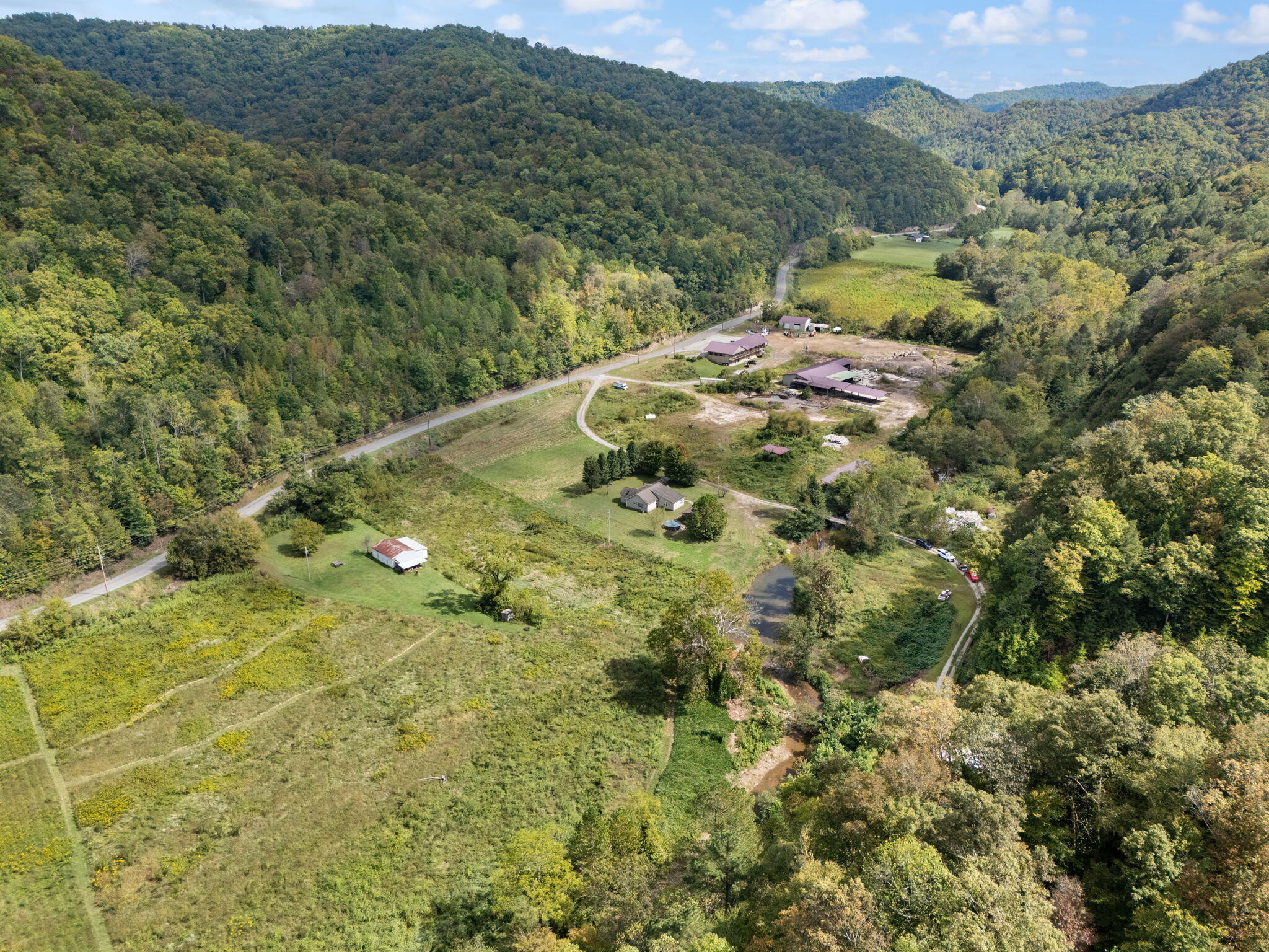 Oneida, Kentucky 40972, United States, 3 Bedrooms Bedrooms, ,2 BathroomsBathrooms,Residential,Active,220058