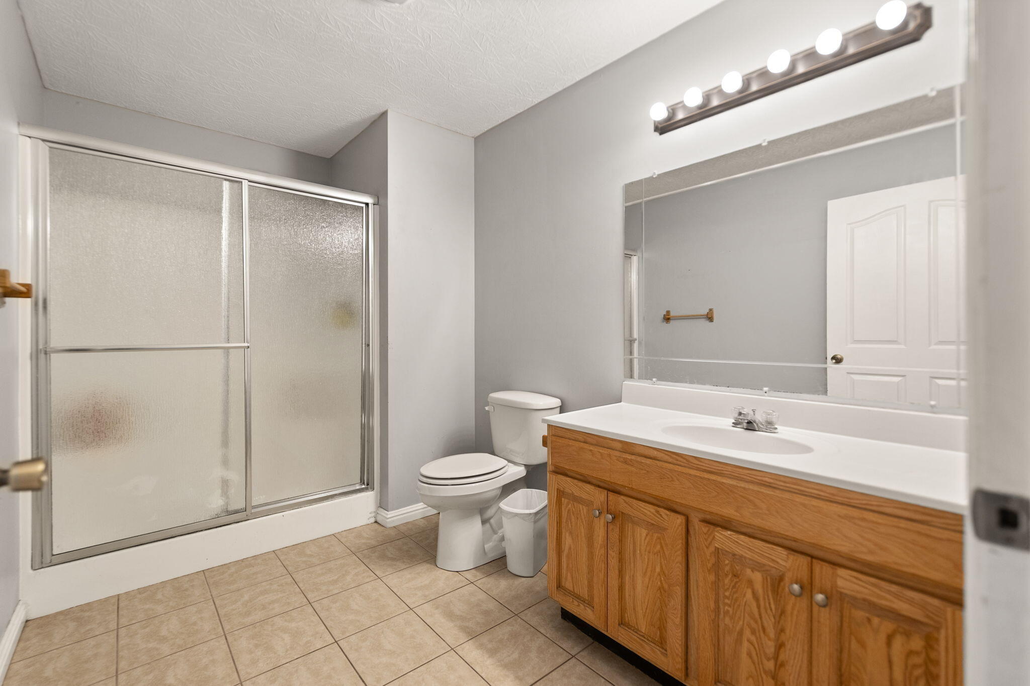 Oneida, Kentucky 40972, United States, 3 Bedrooms Bedrooms, ,2 BathroomsBathrooms,Residential,Active,220058