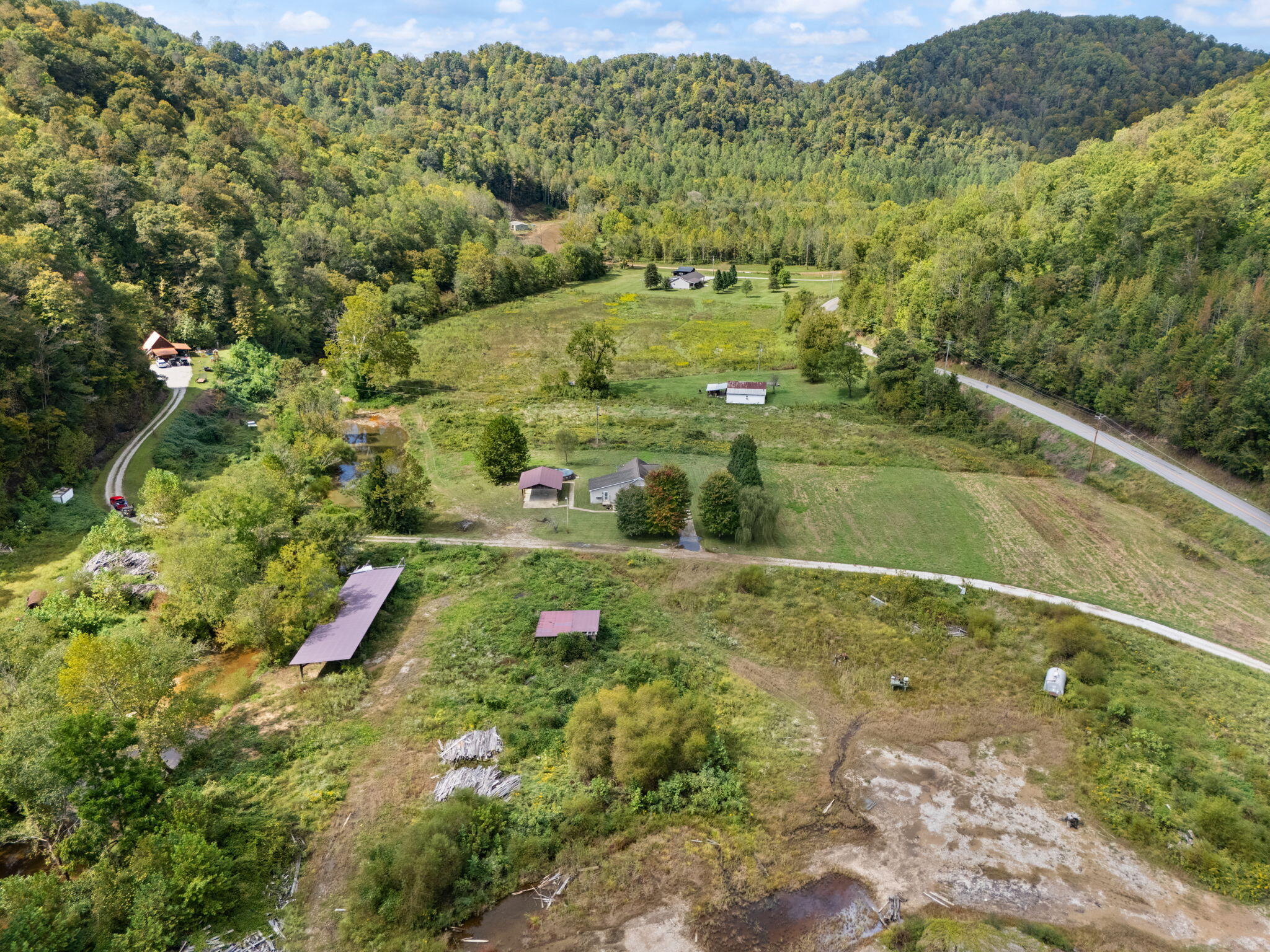 Oneida, Kentucky 40972, United States, 3 Bedrooms Bedrooms, ,2 BathroomsBathrooms,Residential,Active,220058