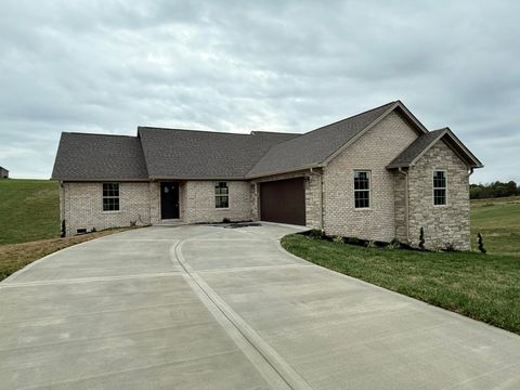Photo of 307 Wolverine Way, Richmond, KY 40475 (MLS # 25501662)
