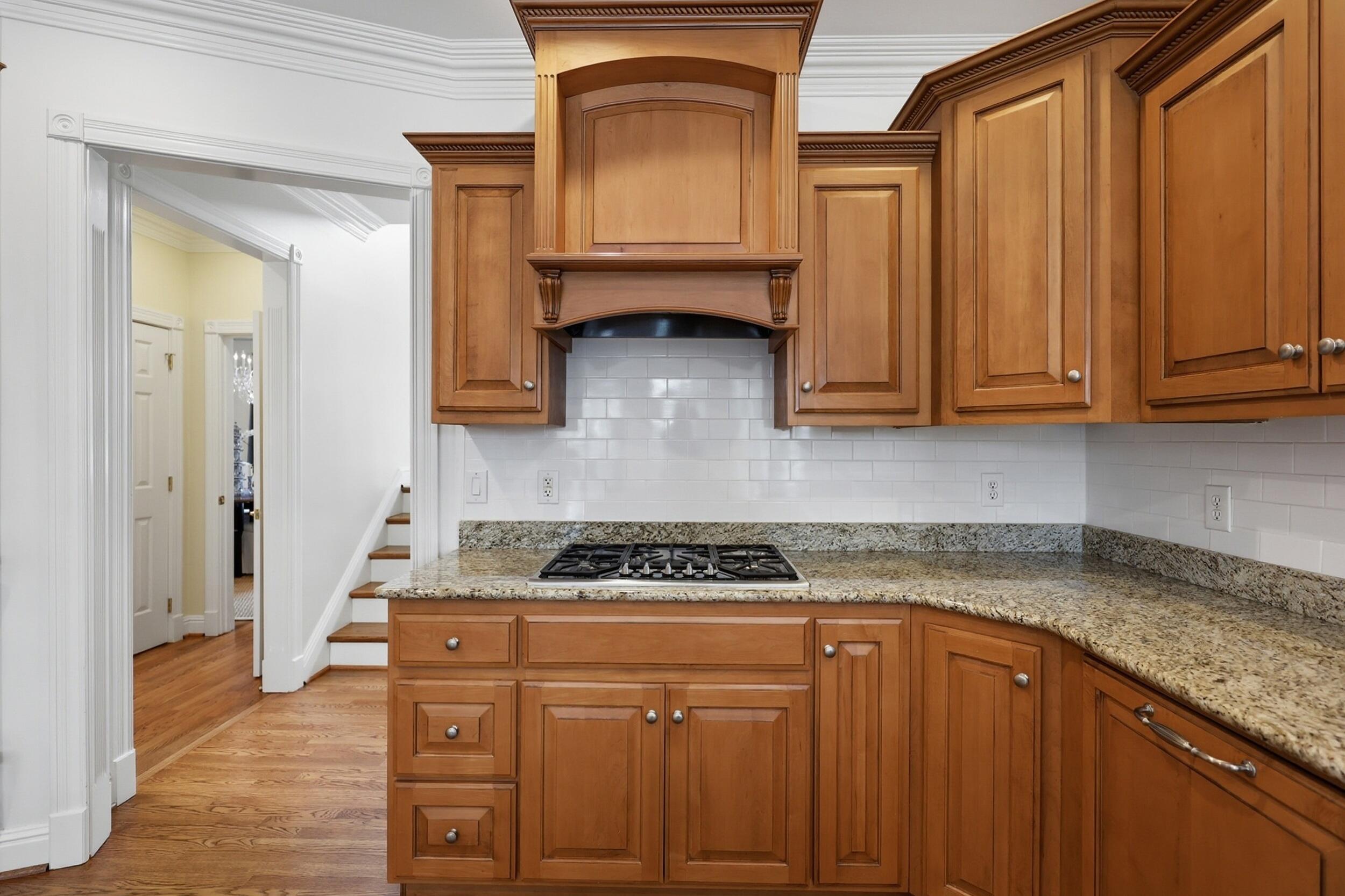 Danville, Kentucky, 40422, United States, 5 Bedrooms Bedrooms, ,5 BathroomsBathrooms,Residential,Active,2016105