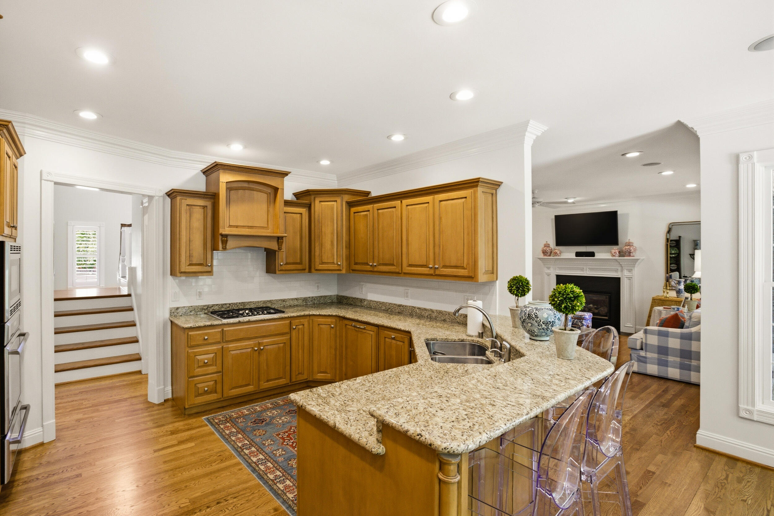 Danville, Kentucky, 40422, United States, 5 Bedrooms Bedrooms, ,5 BathroomsBathrooms,Residential,Active,2016105