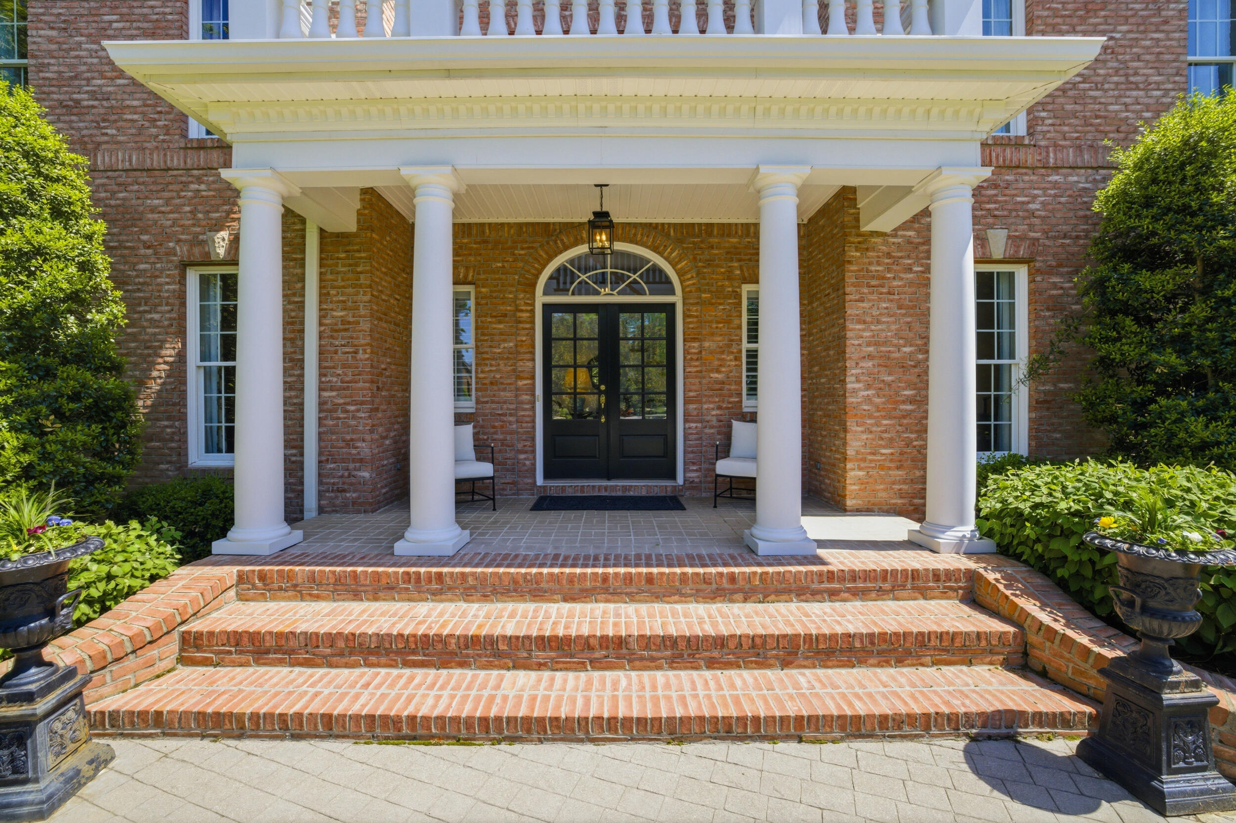 Danville, Kentucky, 40422, United States, 5 Bedrooms Bedrooms, ,5 BathroomsBathrooms,Residential,Active,2016105
