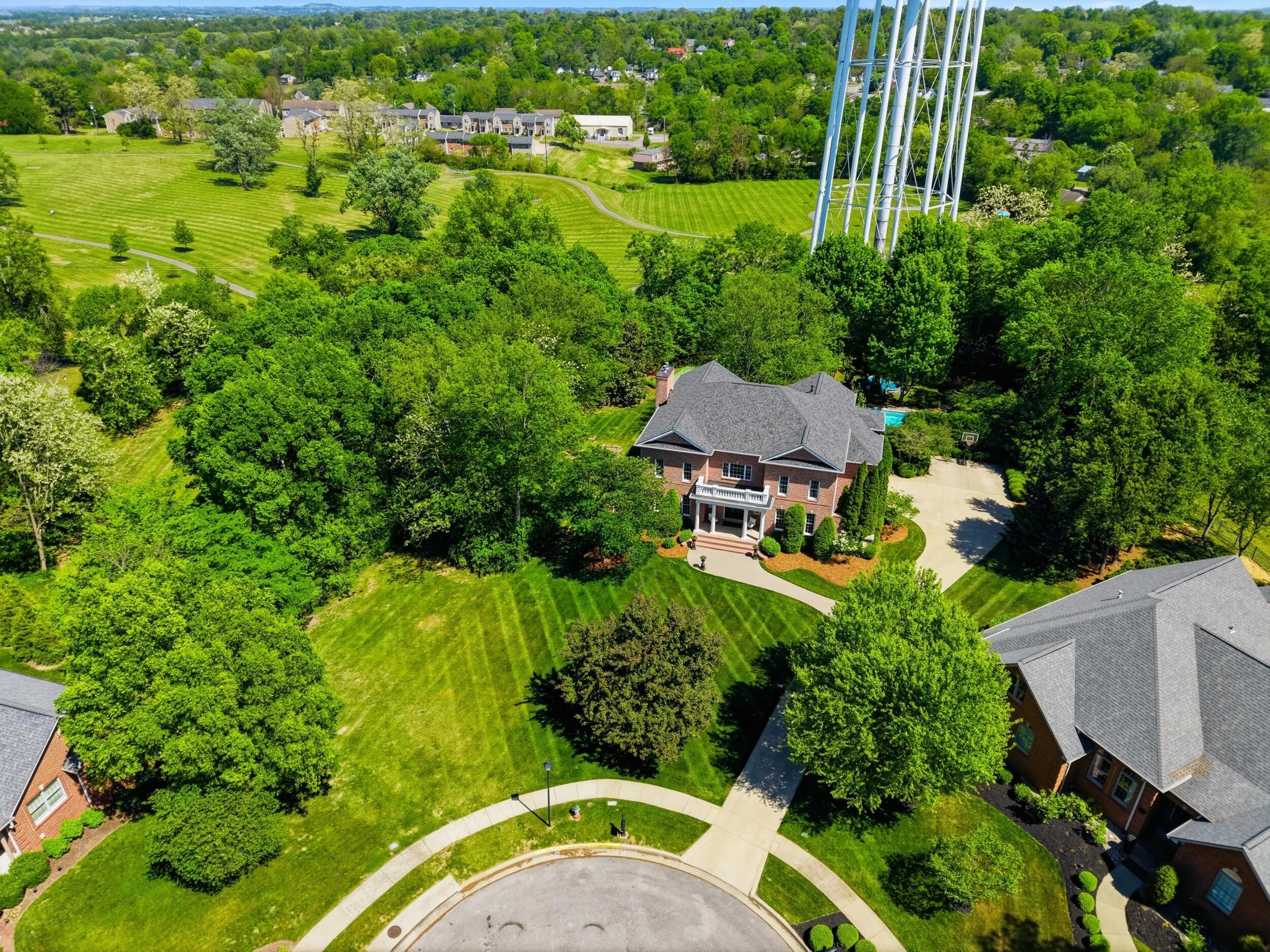 Danville, Kentucky, 40422, United States, 5 Bedrooms Bedrooms, ,5 BathroomsBathrooms,Residential,Active,2016105