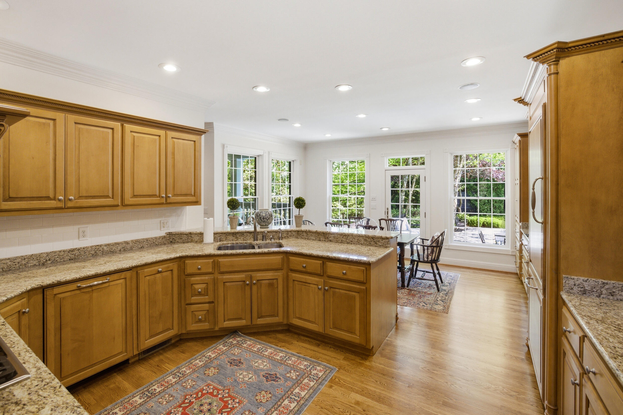 Danville, Kentucky, 40422, United States, 5 Bedrooms Bedrooms, ,5 BathroomsBathrooms,Residential,Active,2016105