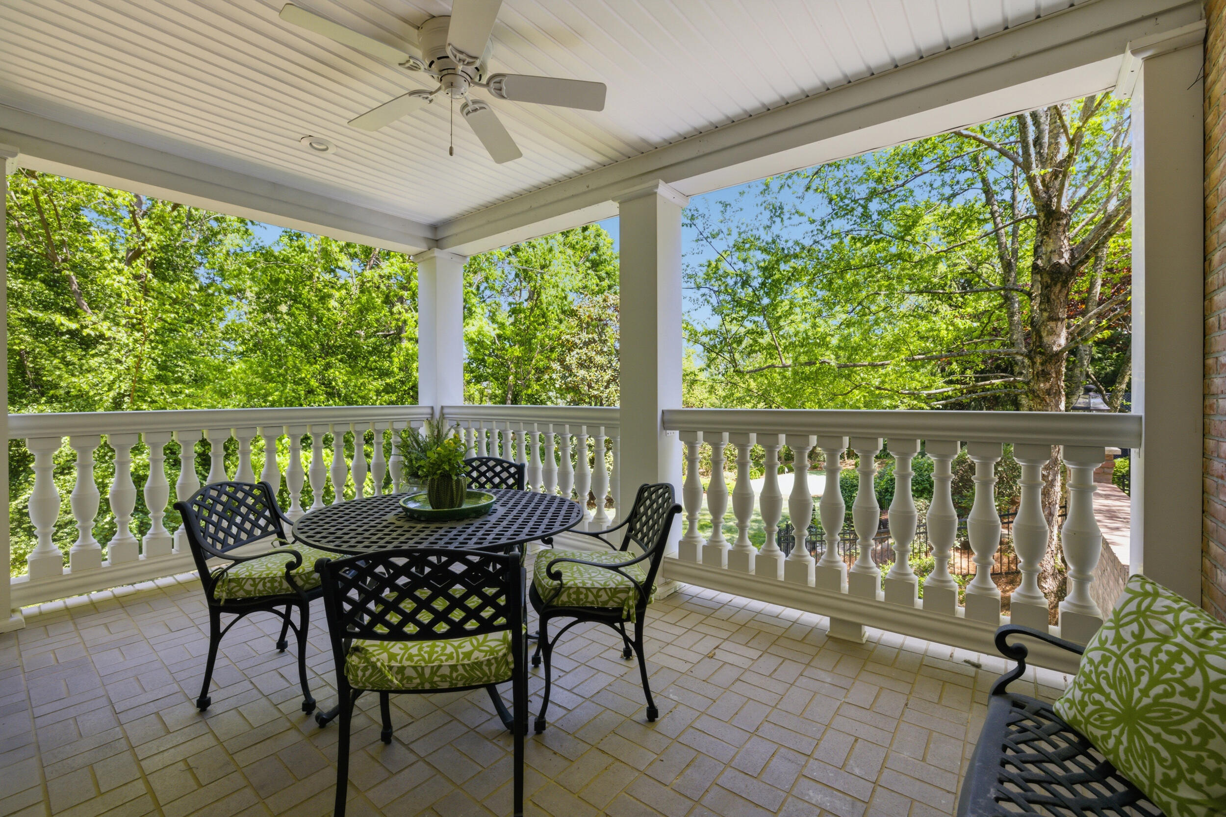 Danville, Kentucky, 40422, United States, 5 Bedrooms Bedrooms, ,5 BathroomsBathrooms,Residential,Active,2016105