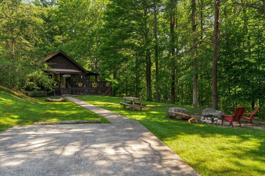Photo of 785 Cliffview Road, Rogers, KY 41365 (MLS # 26025542)