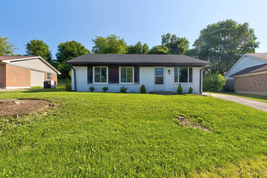 Photo of 1656 Brentmoor Drive, Lexington, KY 40515 (MLS # 26012921)